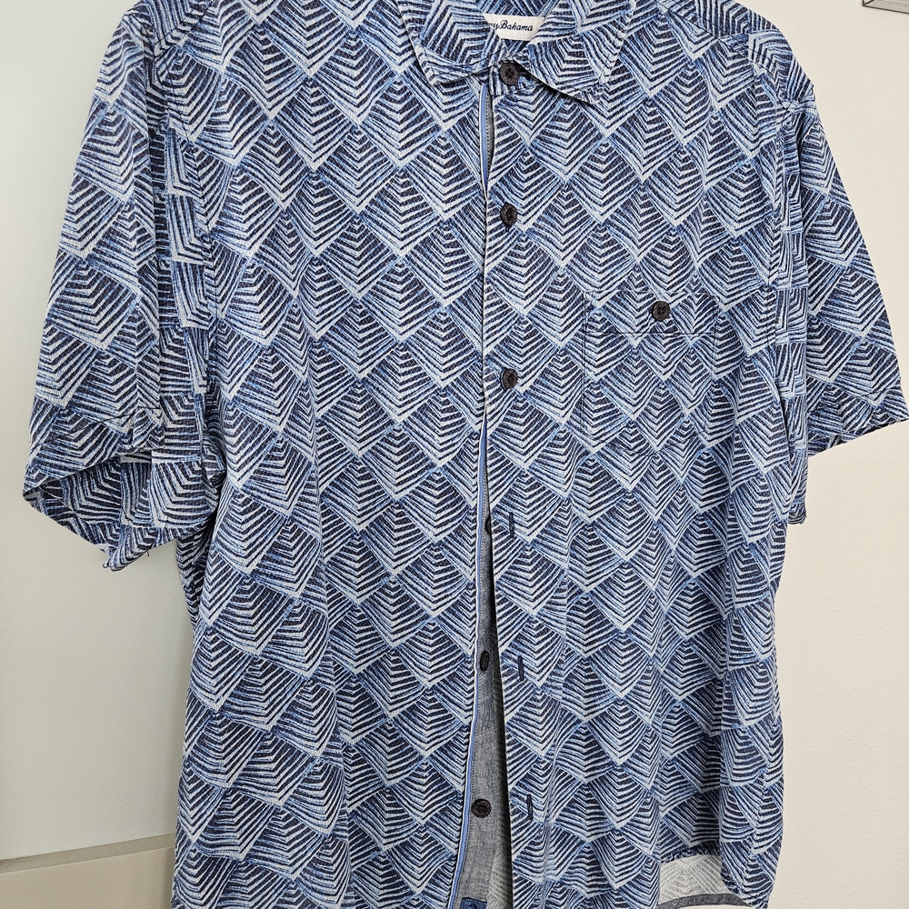 Men's Blue Geometric Pattern Shirt